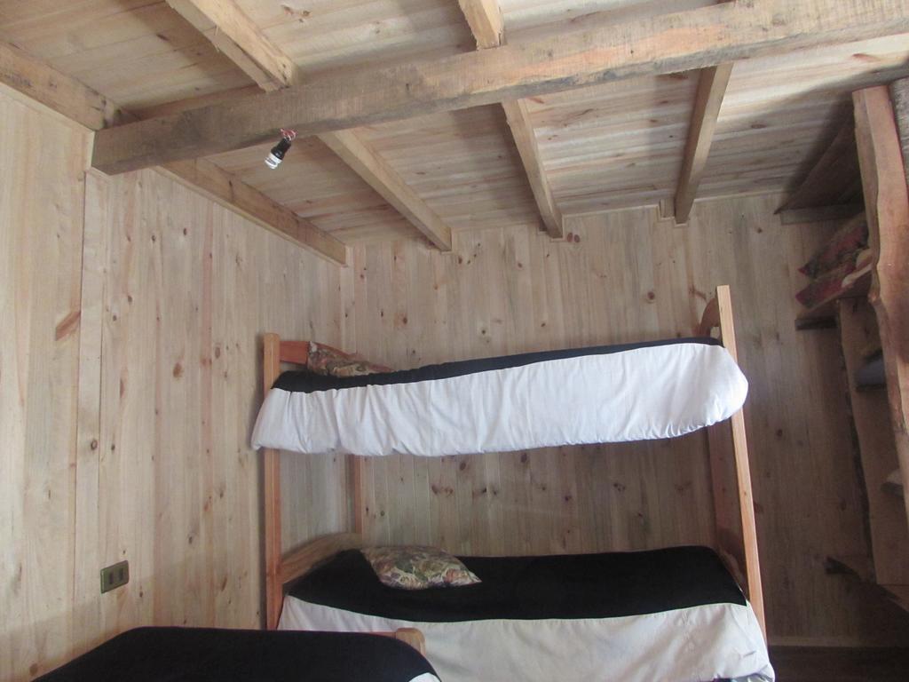 Cabana Rustica Patagonia Chilena Coñaripe Quarto foto