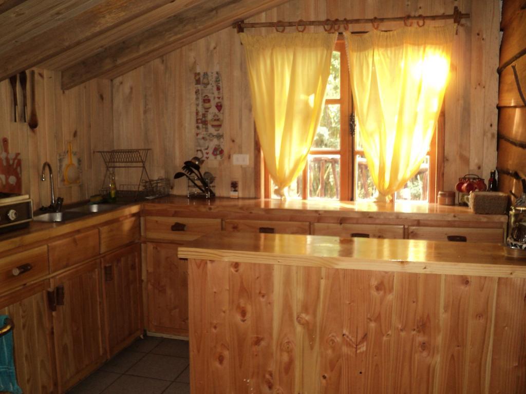 Cabana Rustica Patagonia Chilena Coñaripe Quarto foto